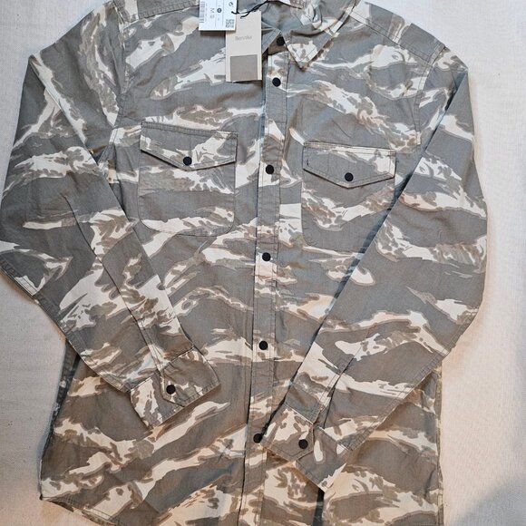 Bershka Men's Long Sleeve Camouflage Shirt - Size M - Picture 4 of 7